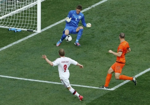 欧洲杯四强进球集锦图片：精彩瞬间回顾史上最精彩的进球