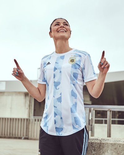 阿根廷球衣2021欧洲杯：展现激情与荣耀
